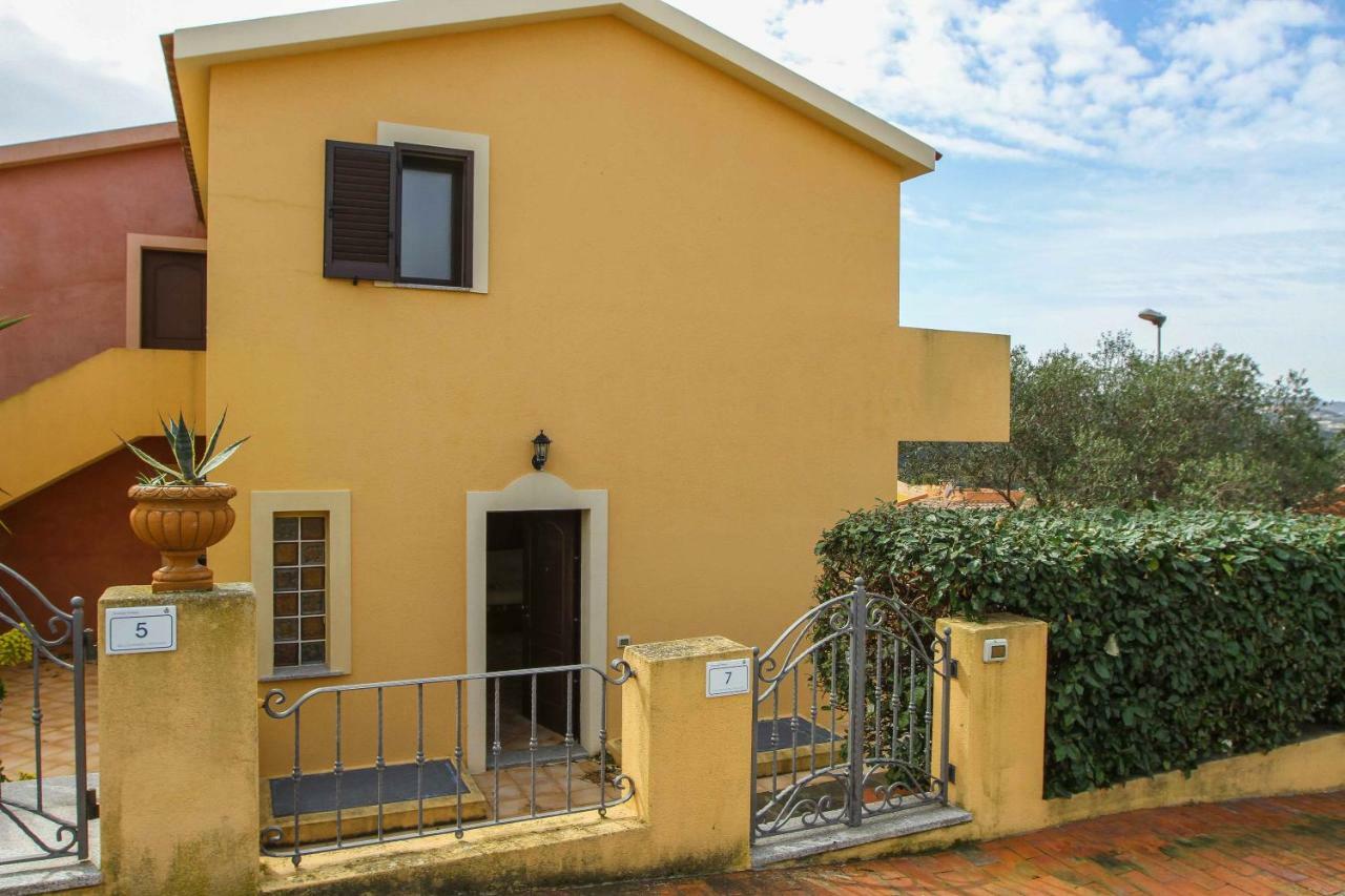 Portopollo Apartment Porto Pollo Bagian luar foto